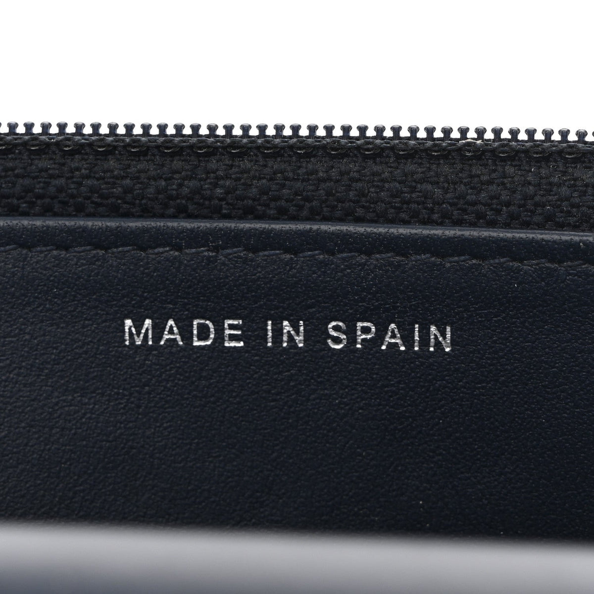Patent Quilted Wallet On Chain WOC Navy Blue wholesalehk.shop