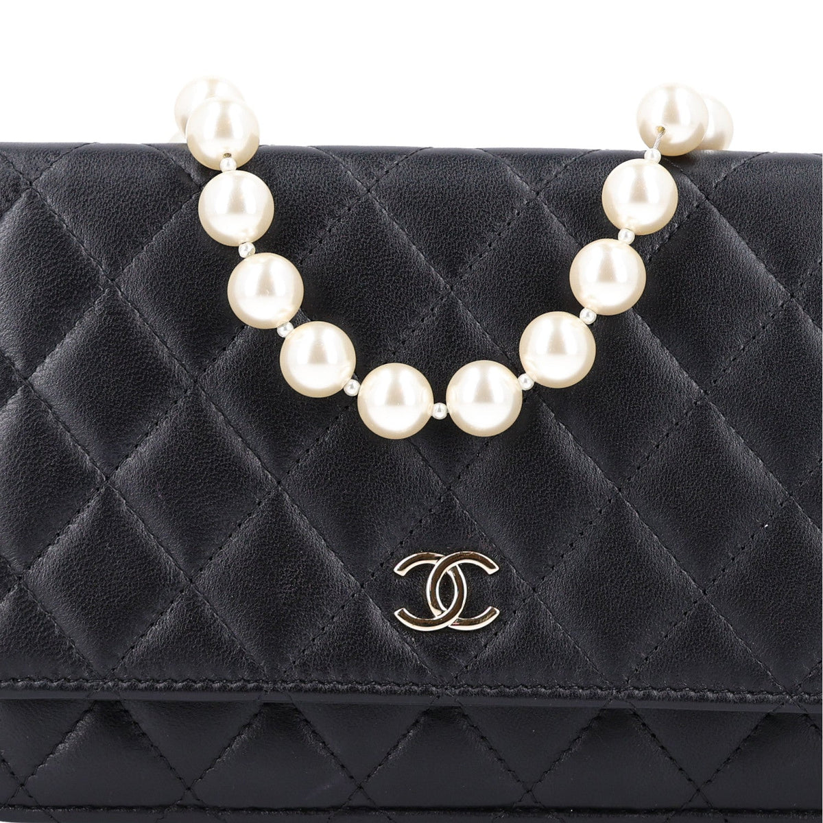 Lambskin Quilted Pearl Wallet On Chain WOC Black wholesalehk.shop