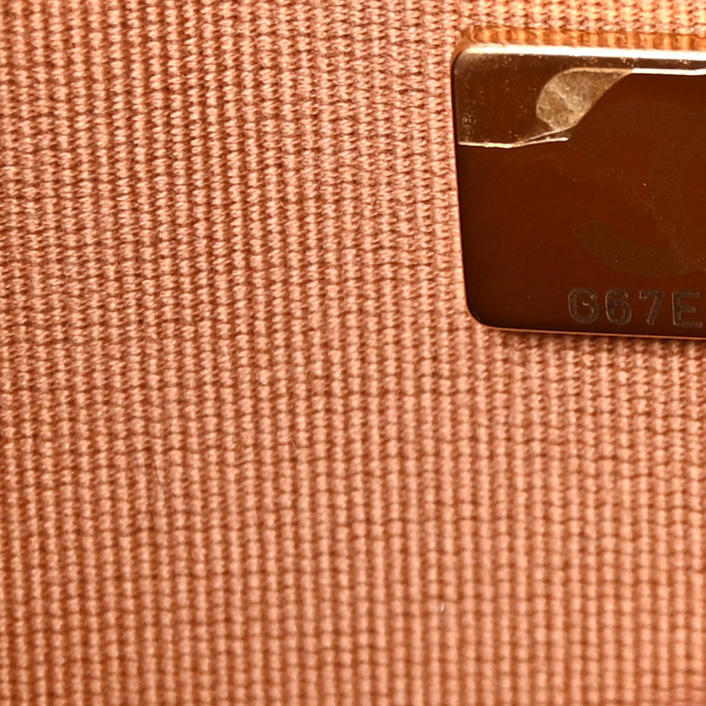 Caviar Quilted CC Turnlock Wallet On Chain WOC Brown wholesalehk.shop
