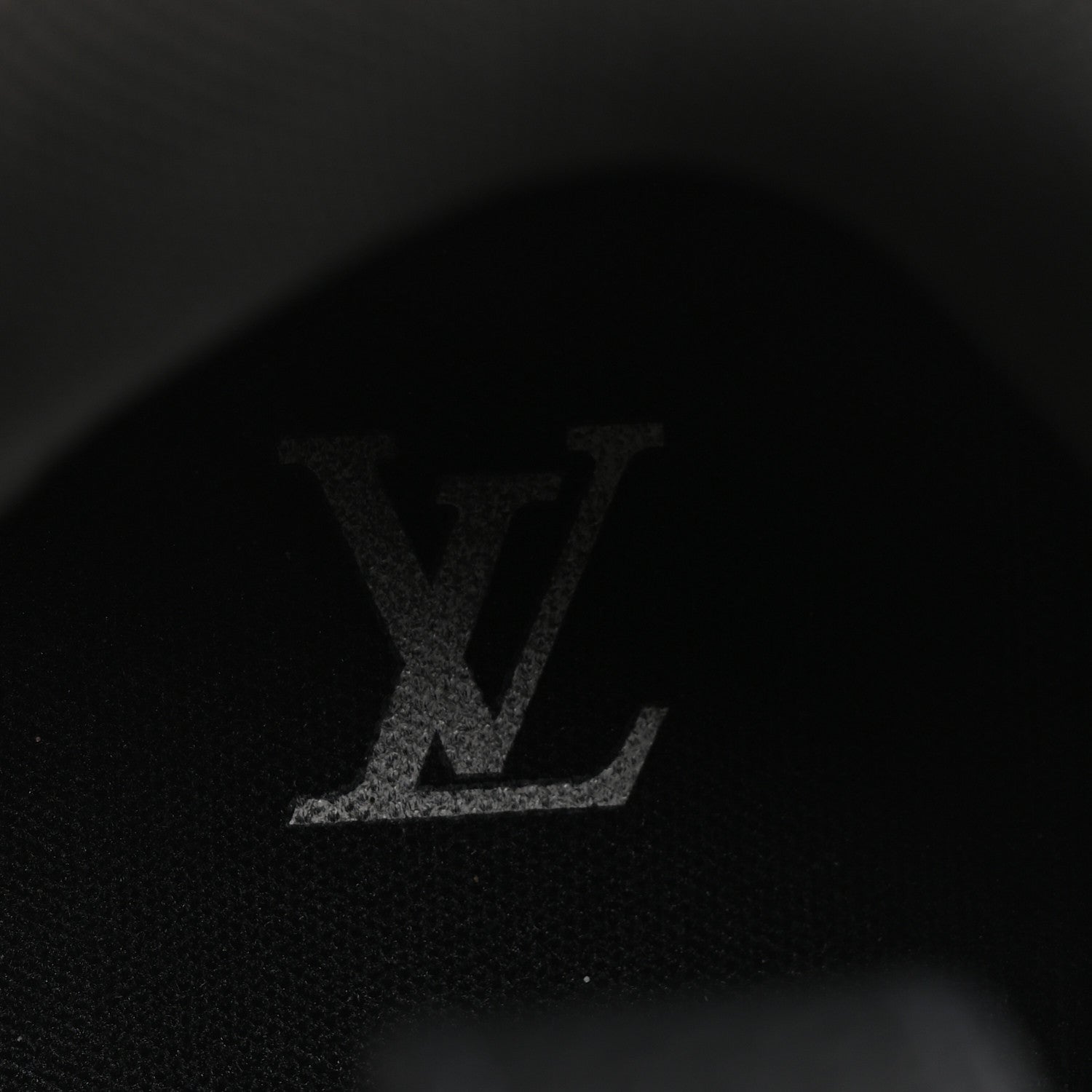 Mens LV Skate Sneakers 7.5 Black £¨ Direct shipment via from wholesalehk.shop