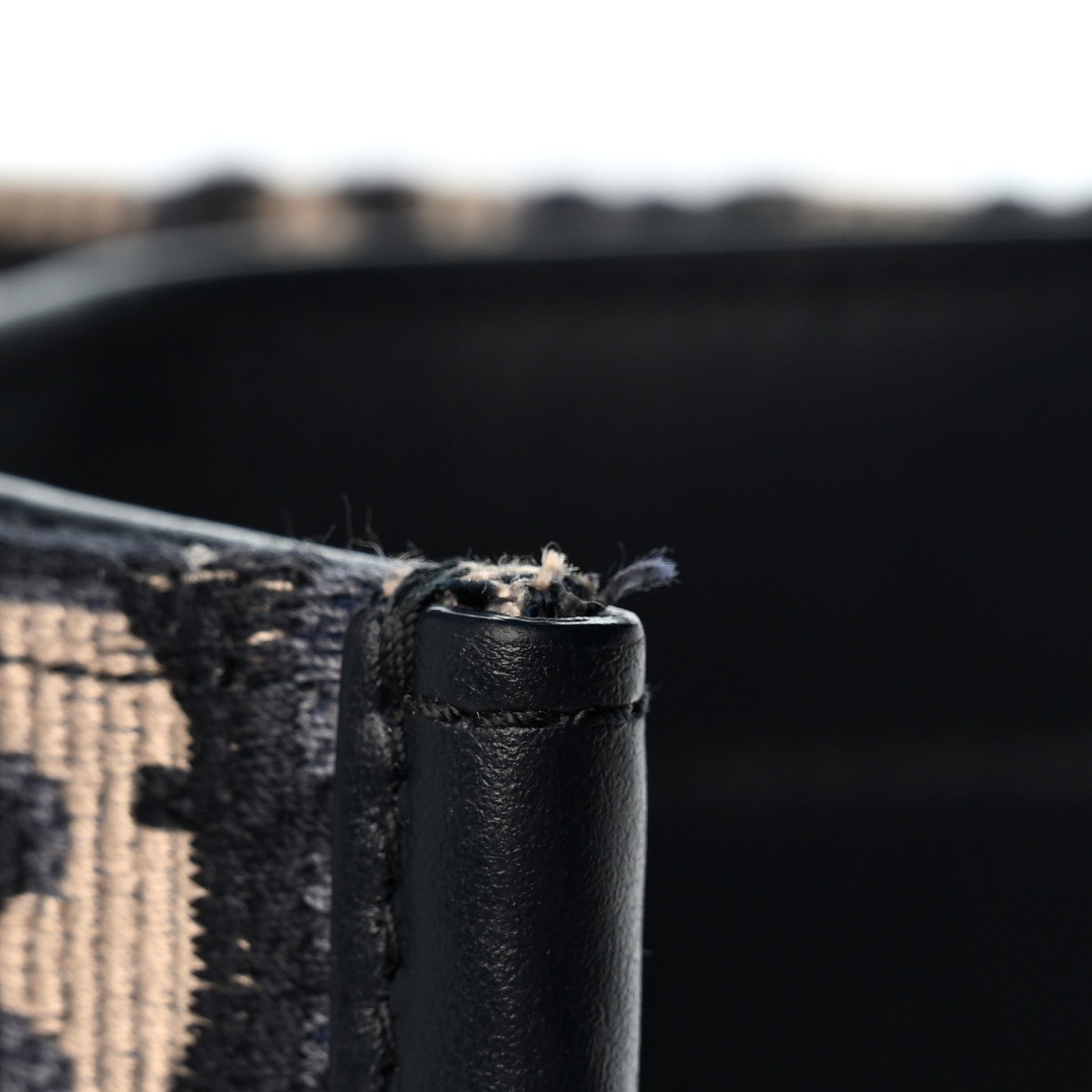 Oblique Calfskin Medium Book Tote With Strap Blue Multicolor £¨ Direct shipment via from wholesalehk.shop
