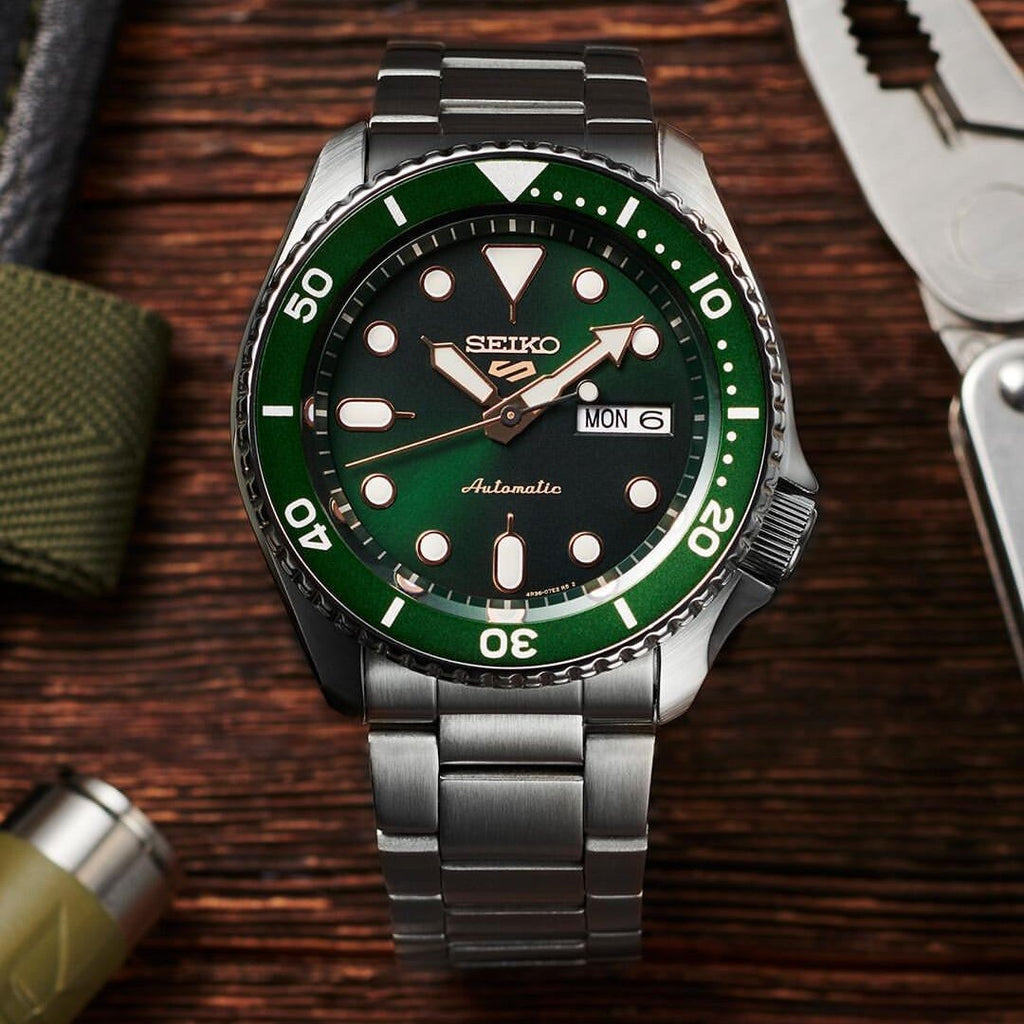Seiko 5 Sports Automatic Analog Green Dial Silver Steel Strap Watch For Men - SRPD63K1 wholesalehk.shop