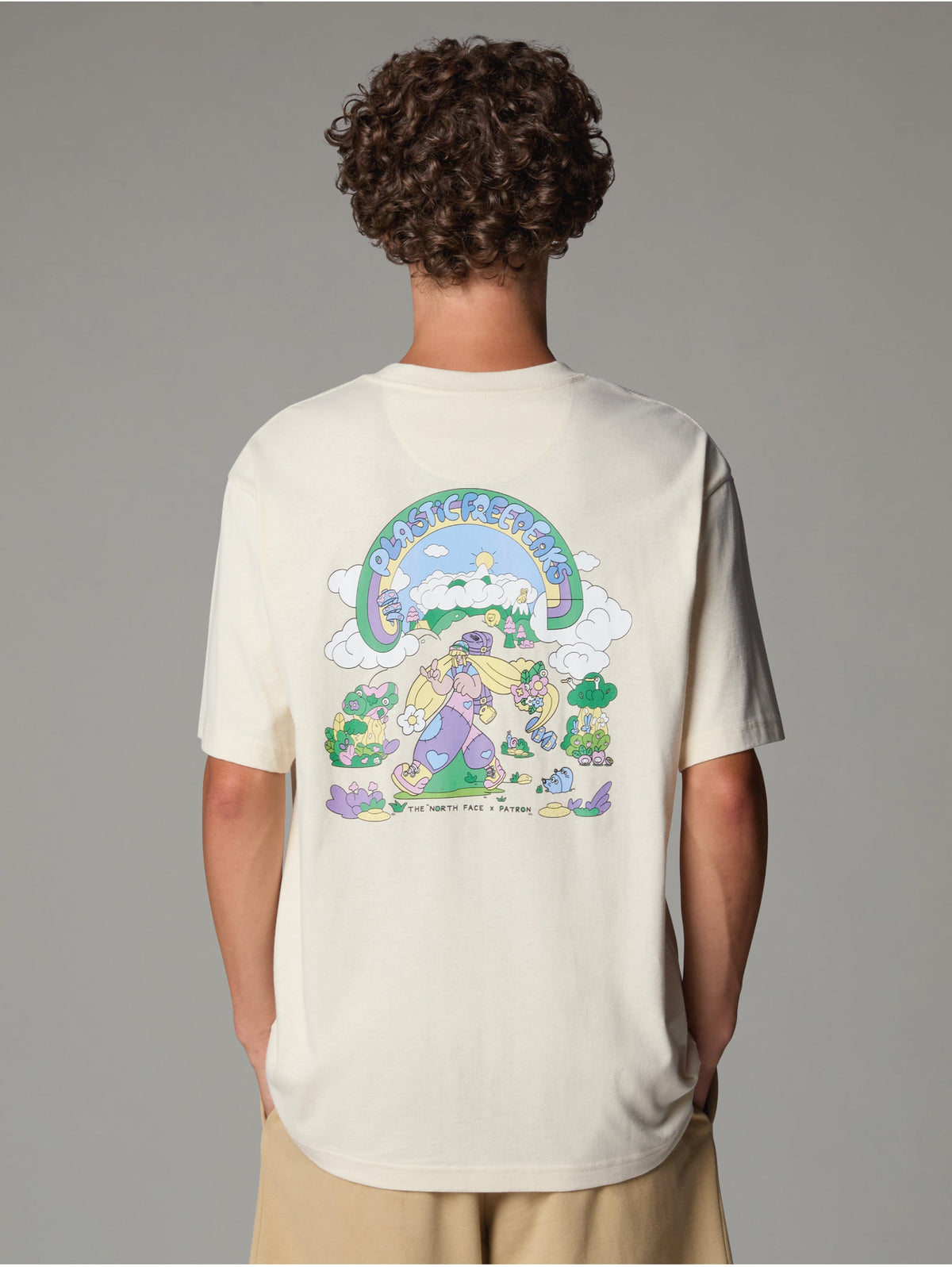 2026 New Arrival T-shirt Unisex Plasticfree Peaks Bianco wholesalehk.shop