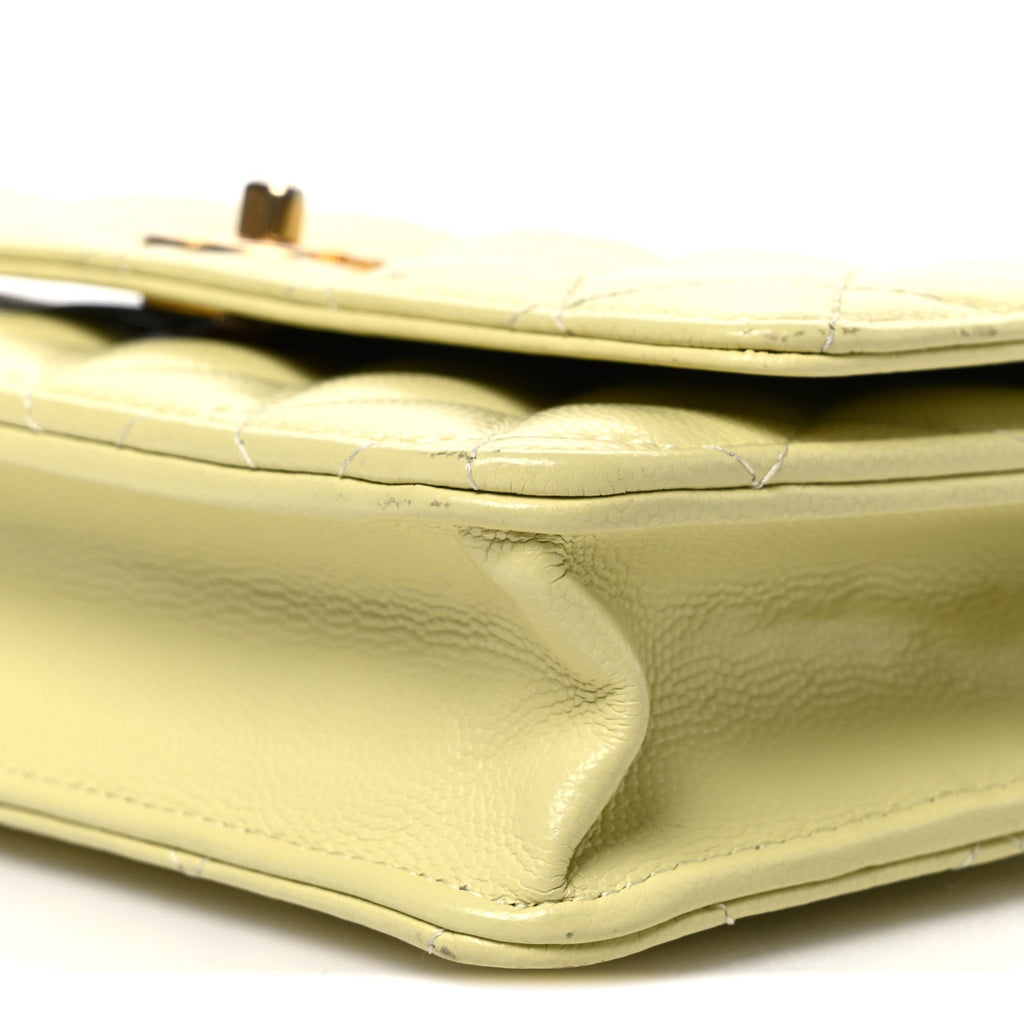 Caviar Quilted CC Turn Lock Wallet On Chain WOC Light Green wholesalehk.shop