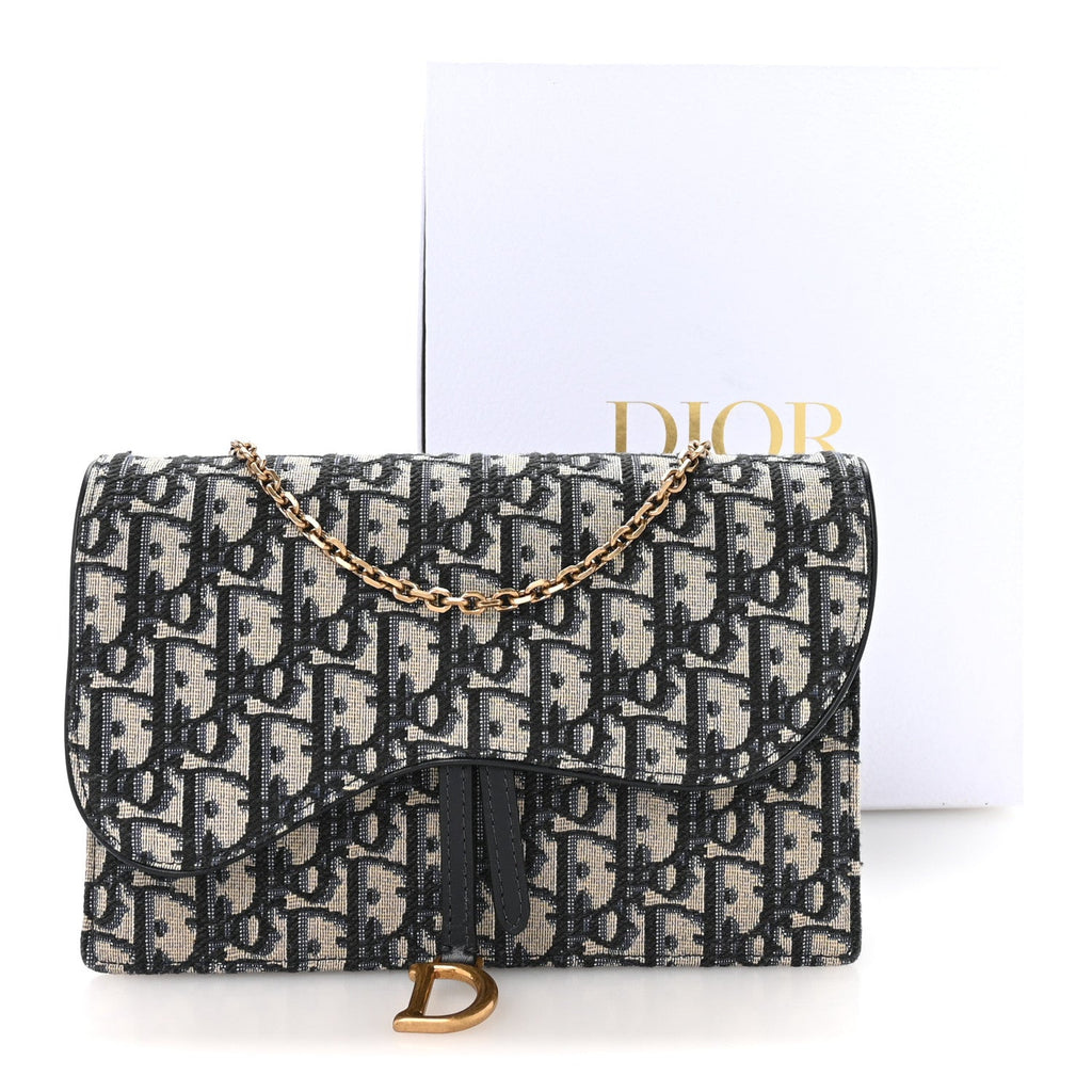 Oblique Saddle Chain Pouch Blue wholesalehk.shop