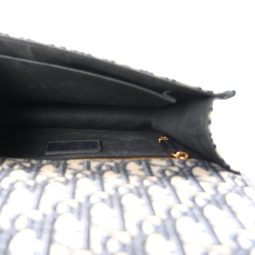 Oblique 30 Montaigne Flap Bag Blue wholesalehk.shop
