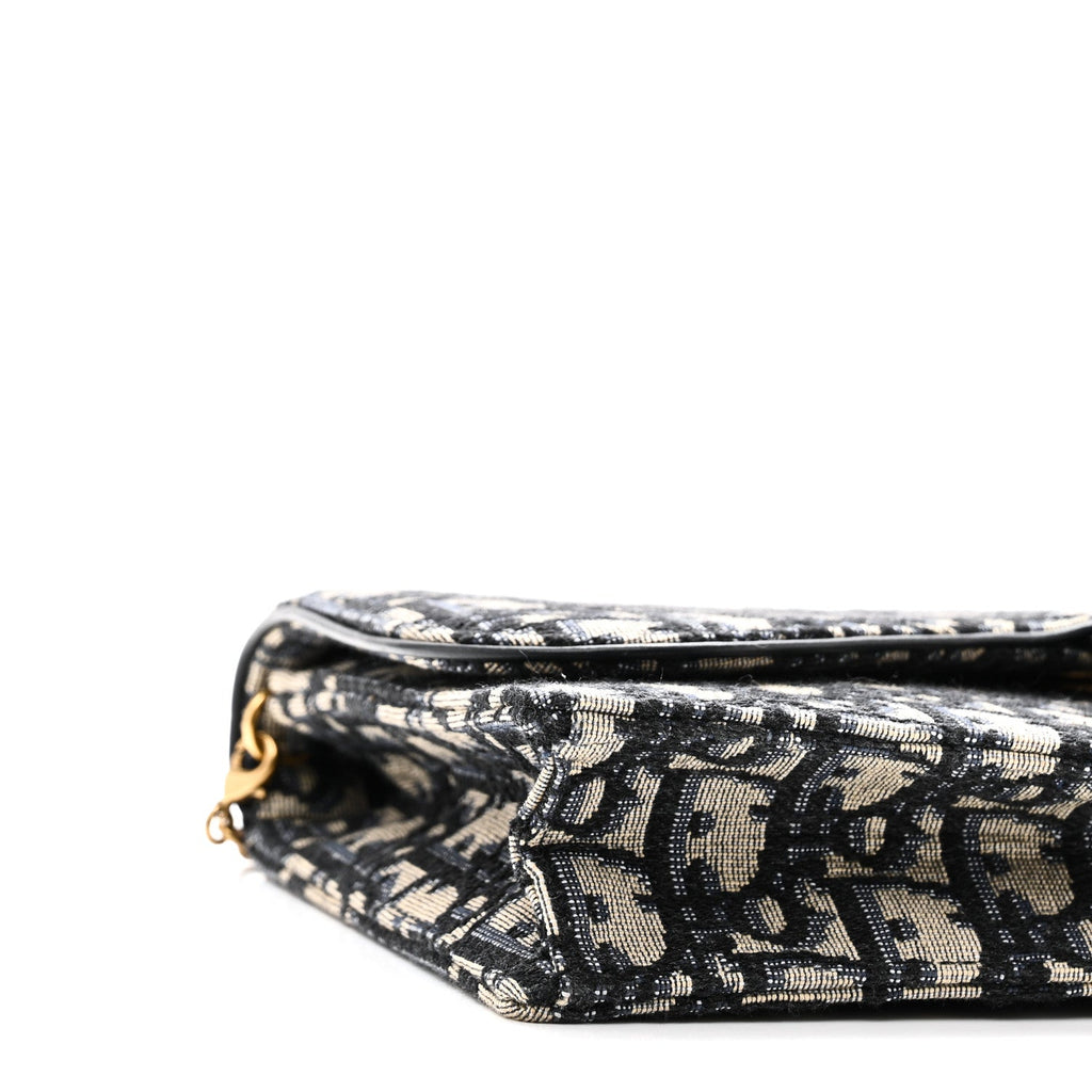 Oblique Saddle Chain Pouch Blue wholesalehk.shop