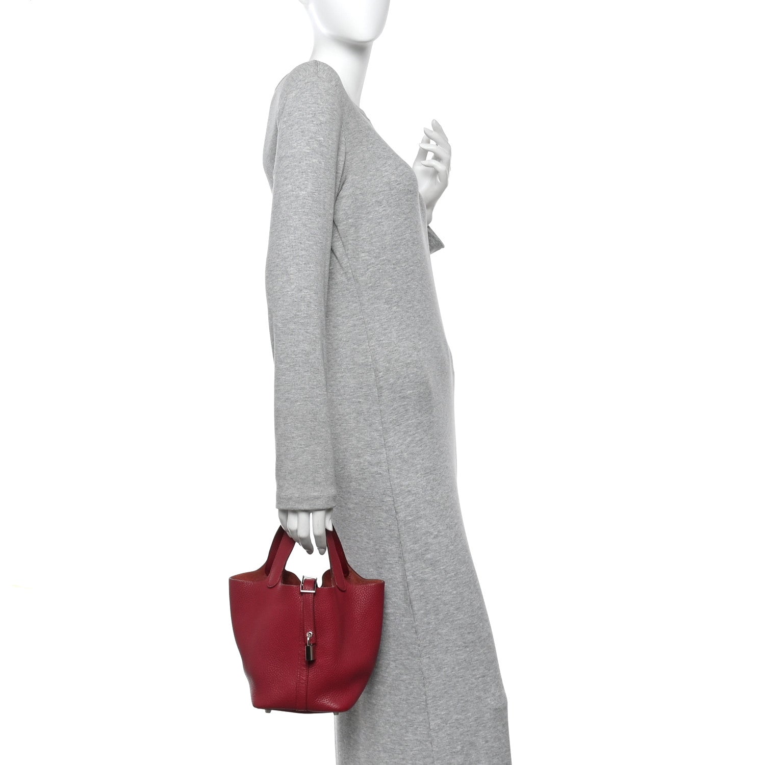Taurillon Clemence Picotin Lock 18 PM Rubis £¨ Direct shipment via from wholesalehk.shop