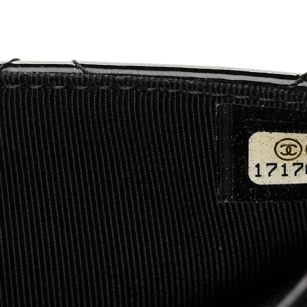 Patent Quilted Wallet On Chain WOC Black wholesalehk.shop