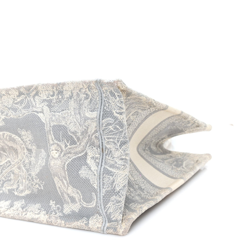 Canvas Embroidered Medium Dioriviera Toile De Jouy Reverse Book Tote Gray £¨ Direct shipment via from wholesalehk.shop