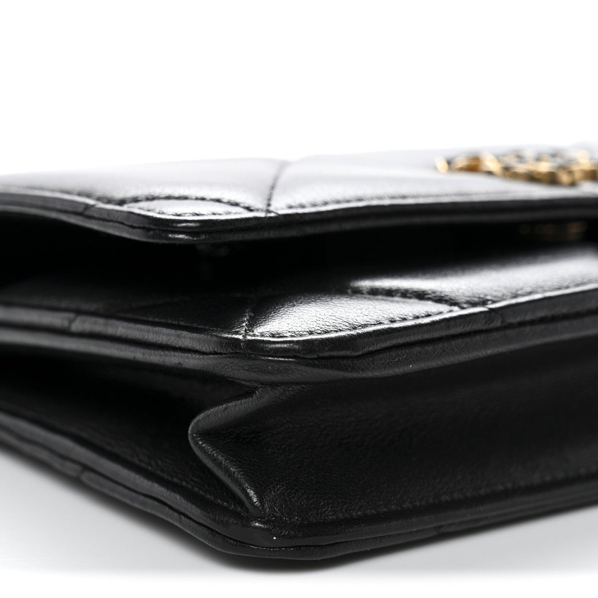 Lambskin Quilted Chanel 19 Wallet On Chain WOC Black wholesalehk.shop