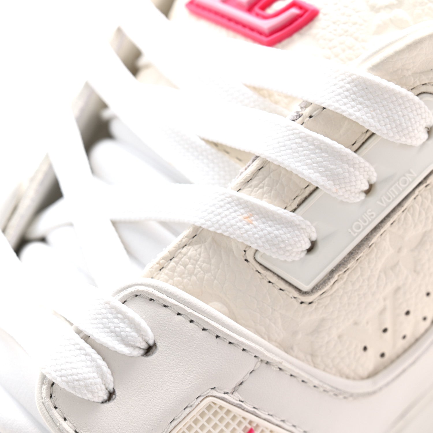 LV X TM Embossed Monogram Cherry Blossom LV Trainer Sneakers 41 White £¨ Direct shipment via from wholesalehk.shop