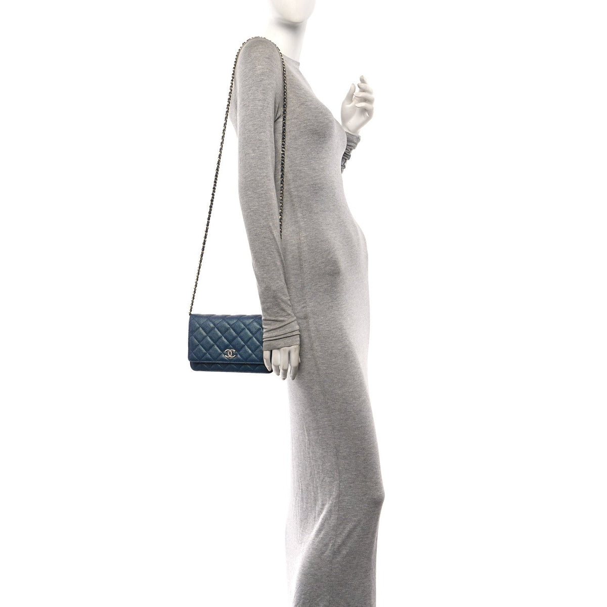 Iridescent Caviar Quilted Wallet on Chain WOC Dark Blue wholesalehk.shop