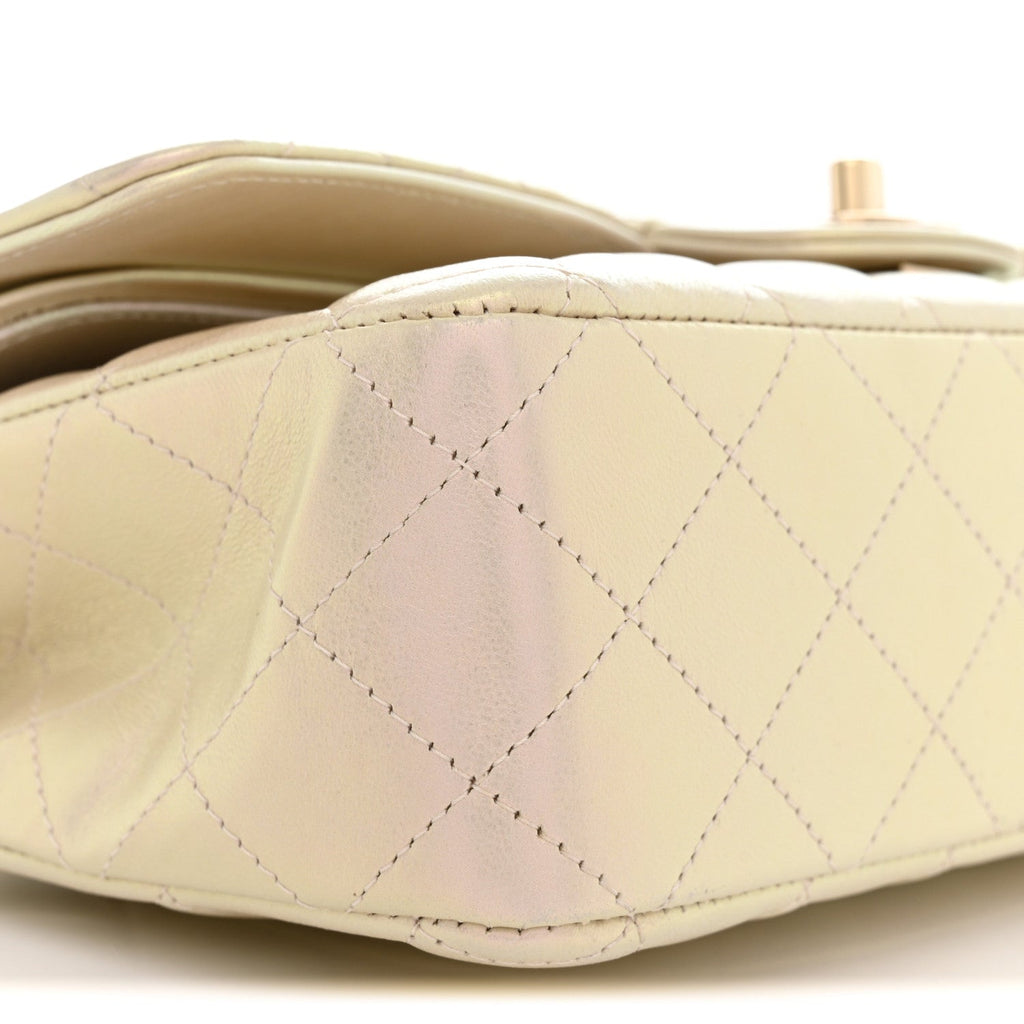 Iridescent Lambskin Quilted Medium Double Flap Ivory wholesalehk.shop