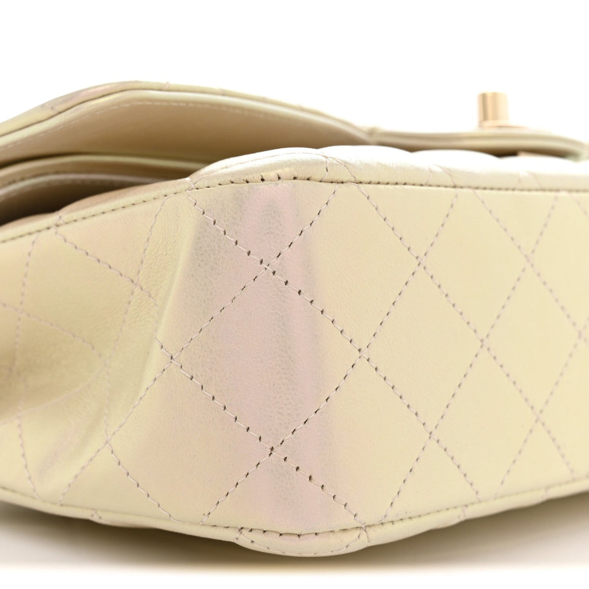 Iridescent Lambskin Quilted Medium Double Flap Ivory wholesalehk.shop