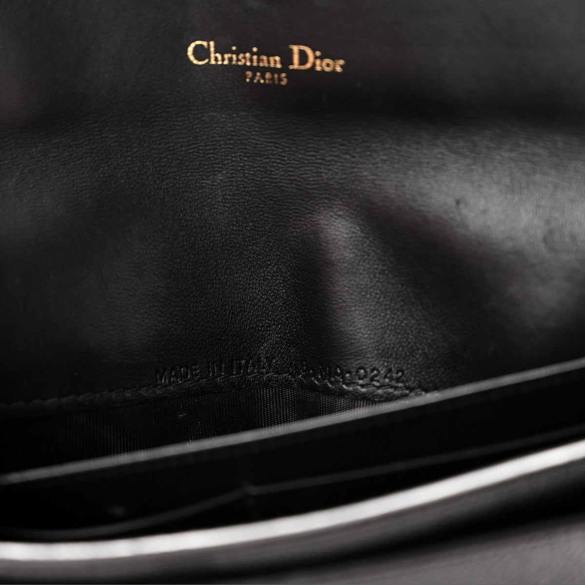 Grained Calfskin Saddle Chain Wallet Pouch Black wholesalehk.shop