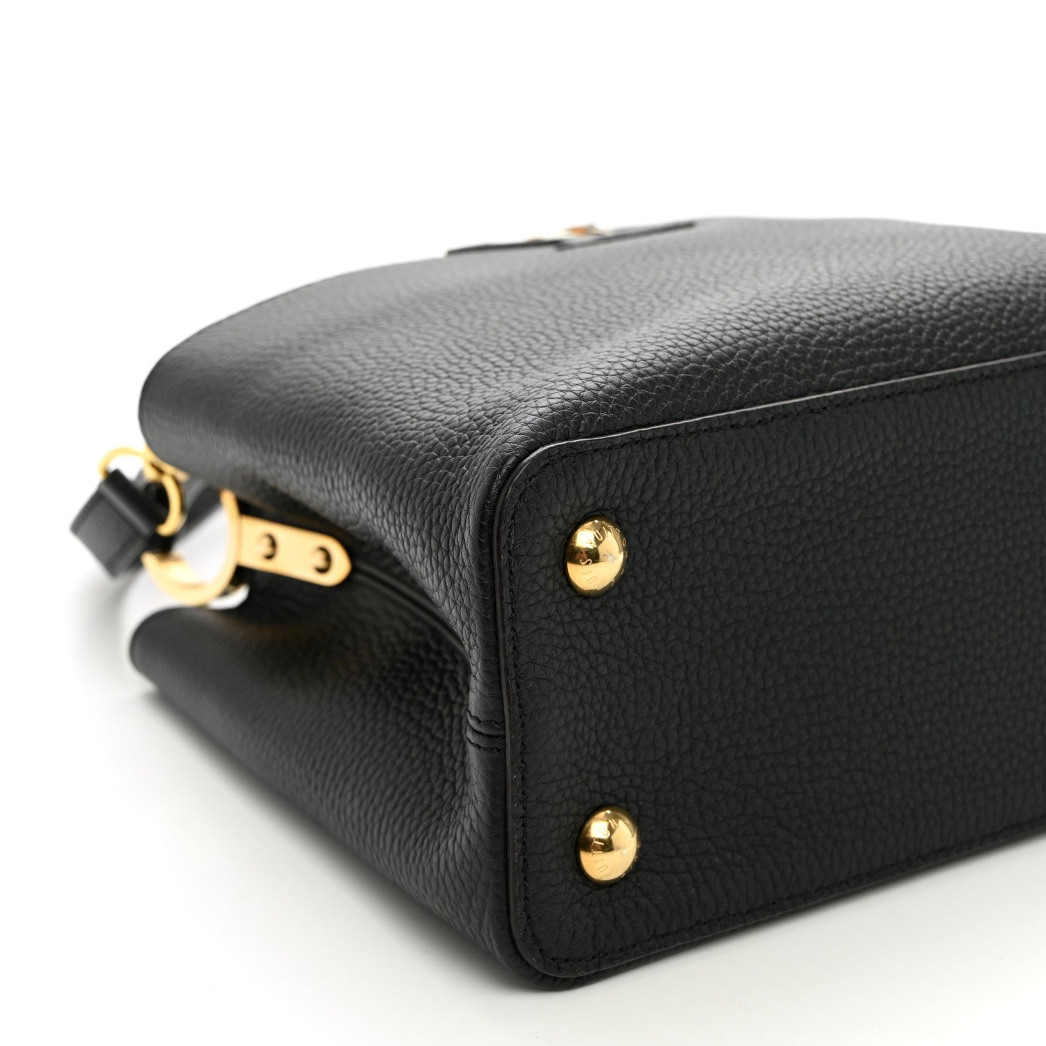 Taurillon Capucines PM Black £¨ Direct shipment via from wholesalehk.shop