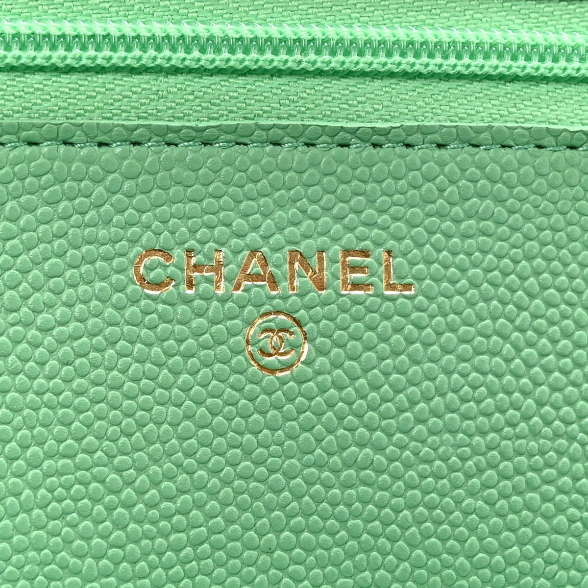 Caviar Quilted Wallet On Chain WOC Green wholesalehk.shop