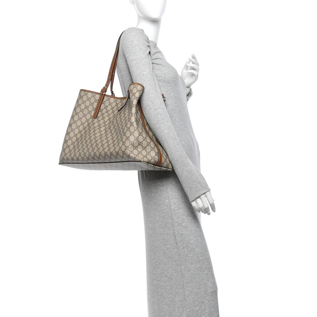 GG Supreme Monogram Emblem Maxi Tote Bag Beige Dark Brown wholesalehk.shop