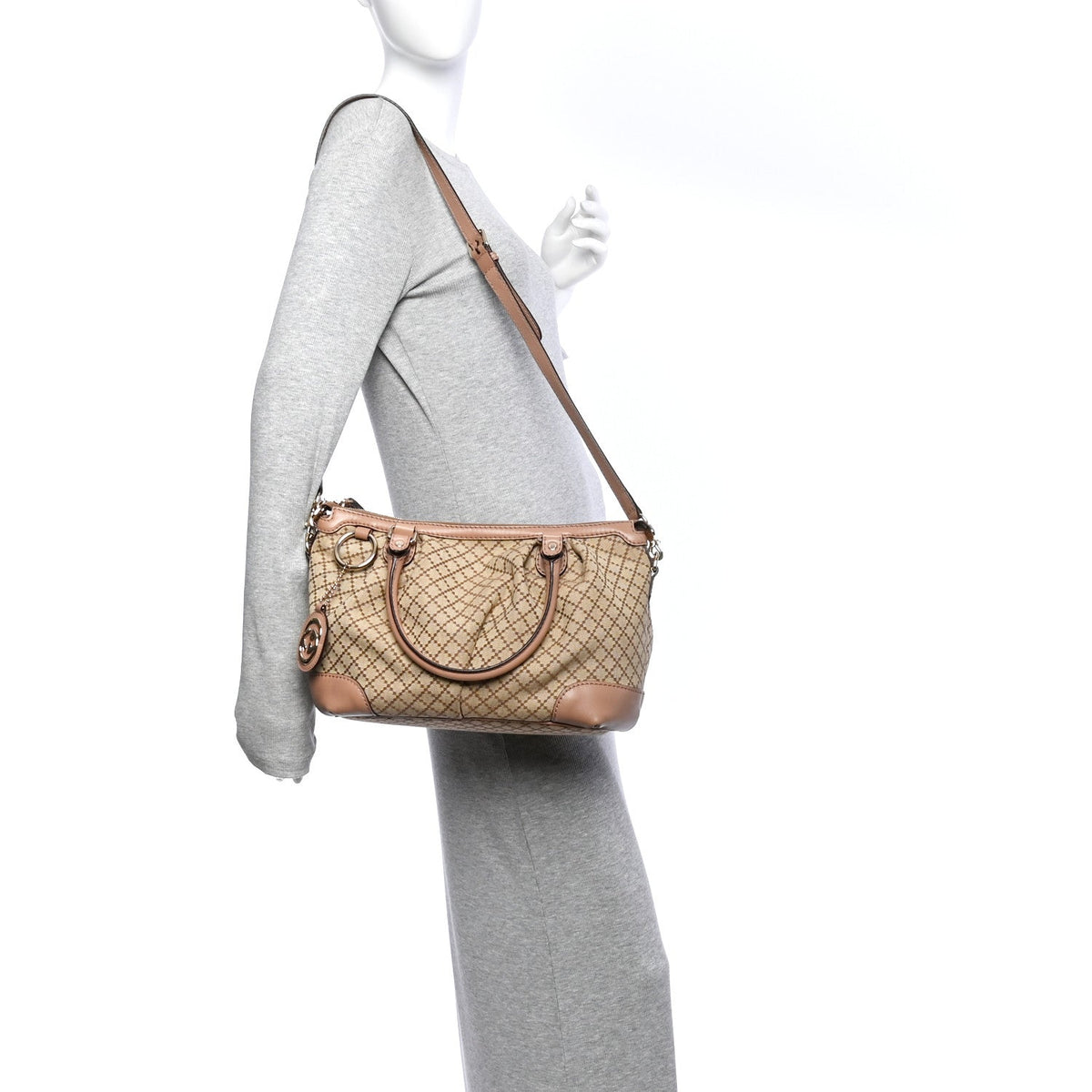 Diamante Medium Sukey Top Handle Bag Beige Pink wholesalehk.shop