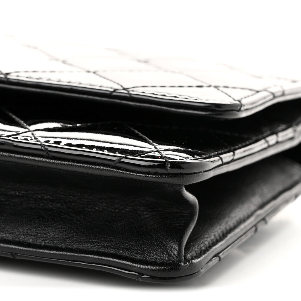 Patent Quilted Wallet On Chain WOC Black wholesalehk.shop