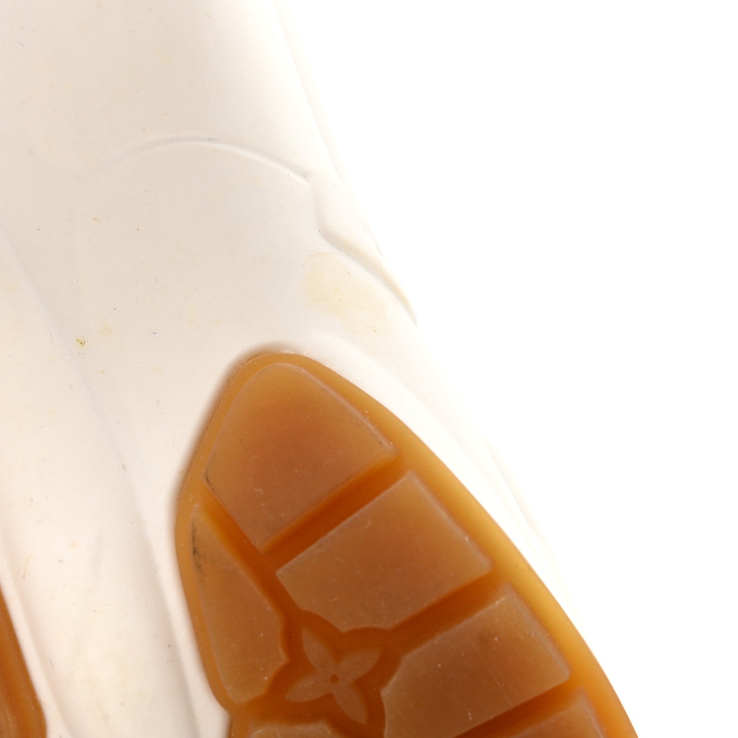 Monogram Calfskin Run 55 Sneakers 40 White £¨ Direct shipment via from wholesalehk.shop