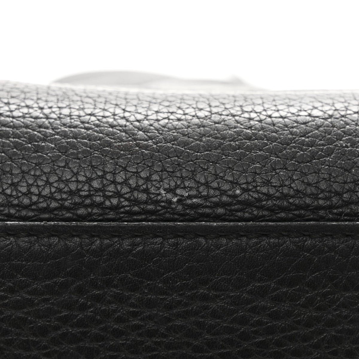 Pebbled Calfskin Medium Soho Chain Shoulder Bag Black wholesalehk.shop