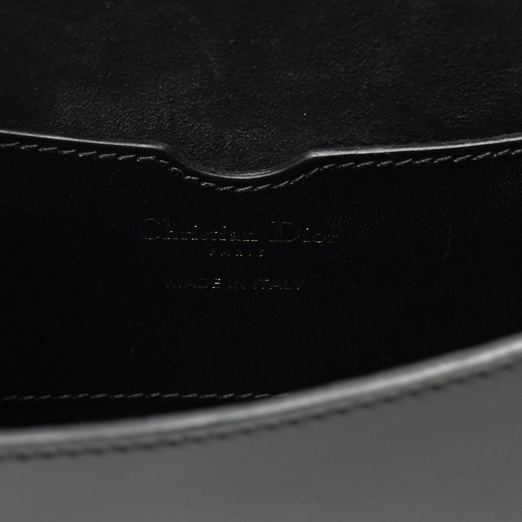 Box Calfskin Medium Bobby Flap Black wholesalehk.shop