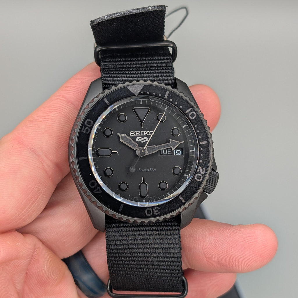 Seiko 5 Sports Automatic Black Dial Black NATO Strap Watch For Men - SRPD79K1 wholesalehk.shop