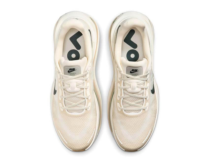 Nike Vomero Premium "Sanddrift"