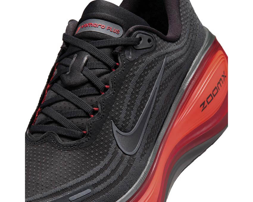 Nike Vomero Plus "Anthracite"