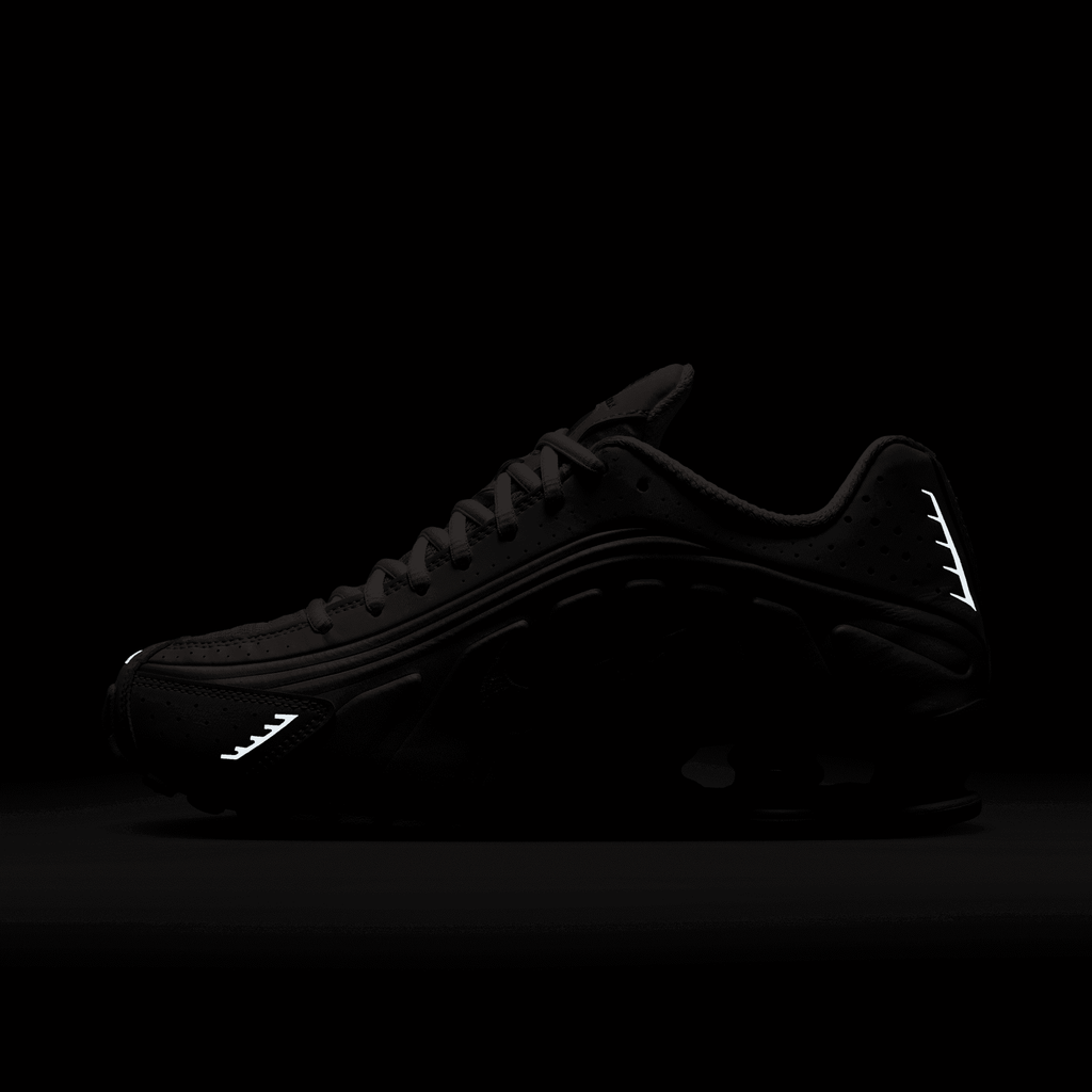 Women's Nike Shox R4 "Barely Rose"