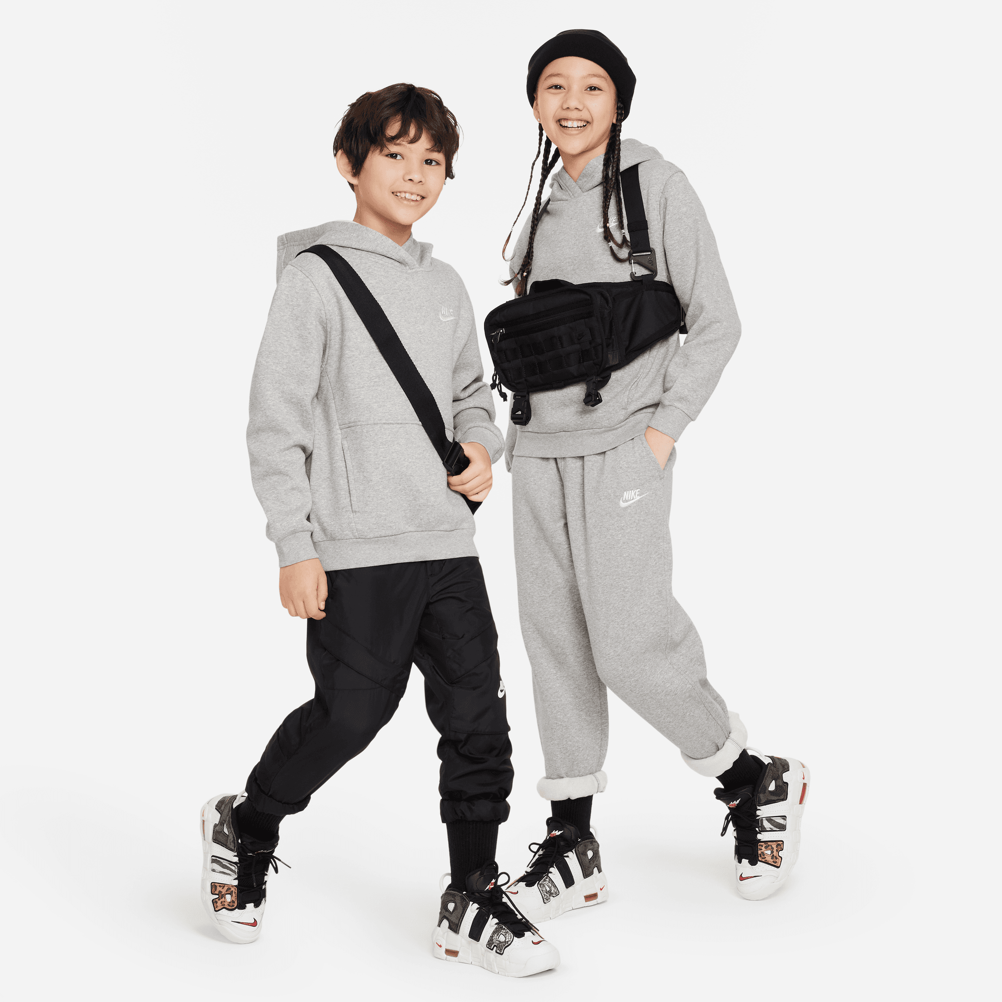 Big Kids' Nike Sportswear Club Fleece Pullover Hoodie (Unisex)