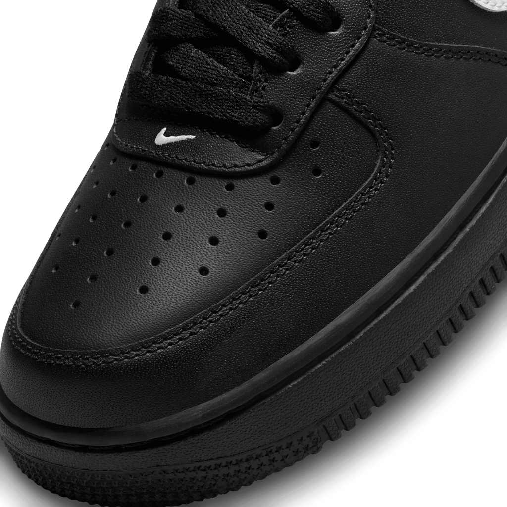 Men's Nike Air Force 1 '07 "Black White"