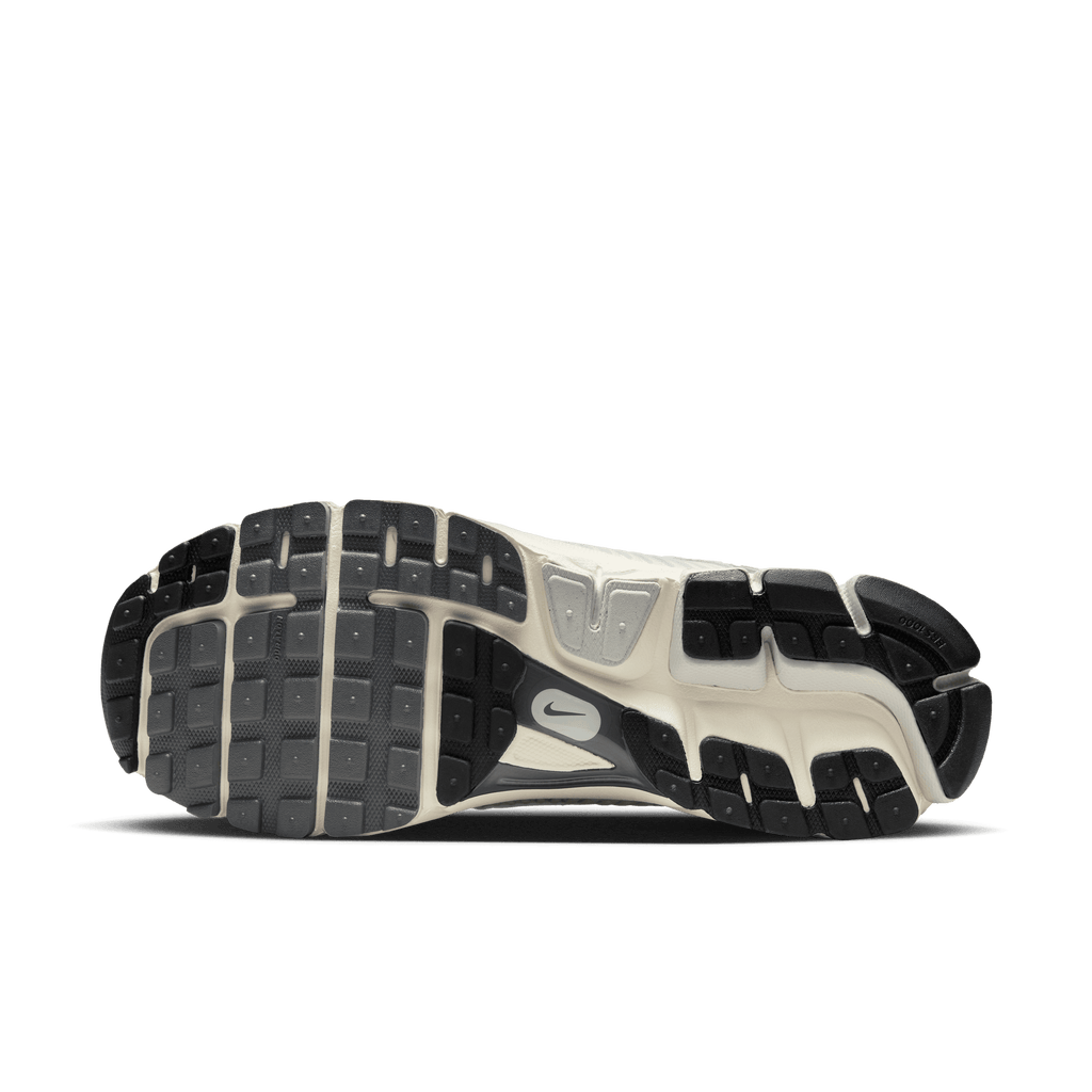 Men's Nike Zoom Vomero 5 "Platinum Tint"