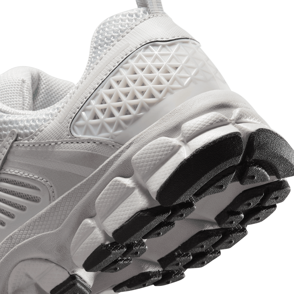 Big Kids' Nike Vomero 5  "White Vast Grey"