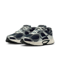 Women's Nike V5 RNR "Seaweed Silver"