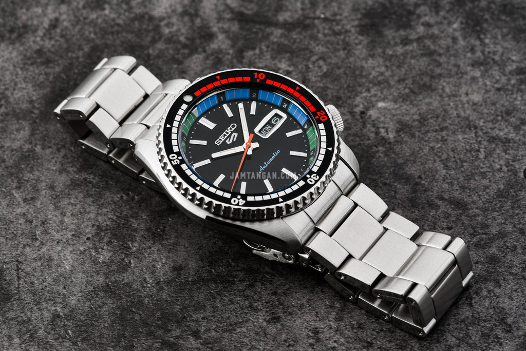 Seiko 5 Sports SKX Series Regatta Timer Retro Blue Dial Silver Steel Strap Watch For Men - SRPK13K1 wholesalehk.shop
