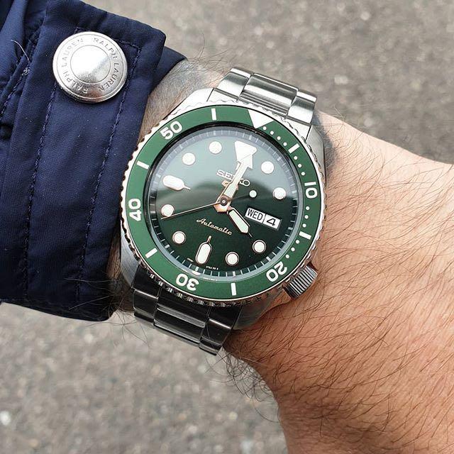 Seiko 5 Sports Automatic Analog Green Dial Silver Steel Strap Watch For Men - SRPD63K1 wholesalehk.shop