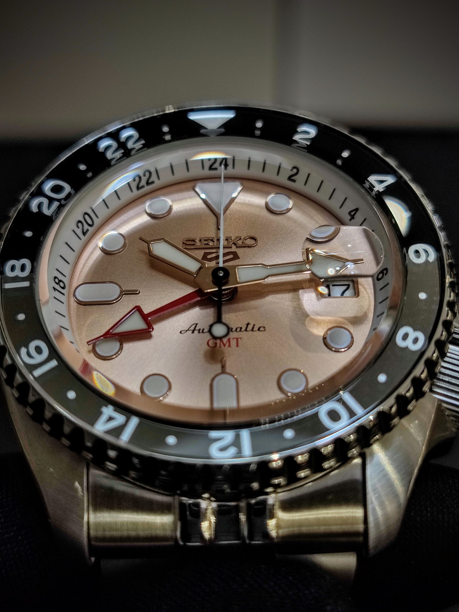 Seiko 5 Sports GMT Thong Sia Limited Edition Brown Dial Silver Steel Strap Watch for Men - SSK043K1 wholesalehk.shop