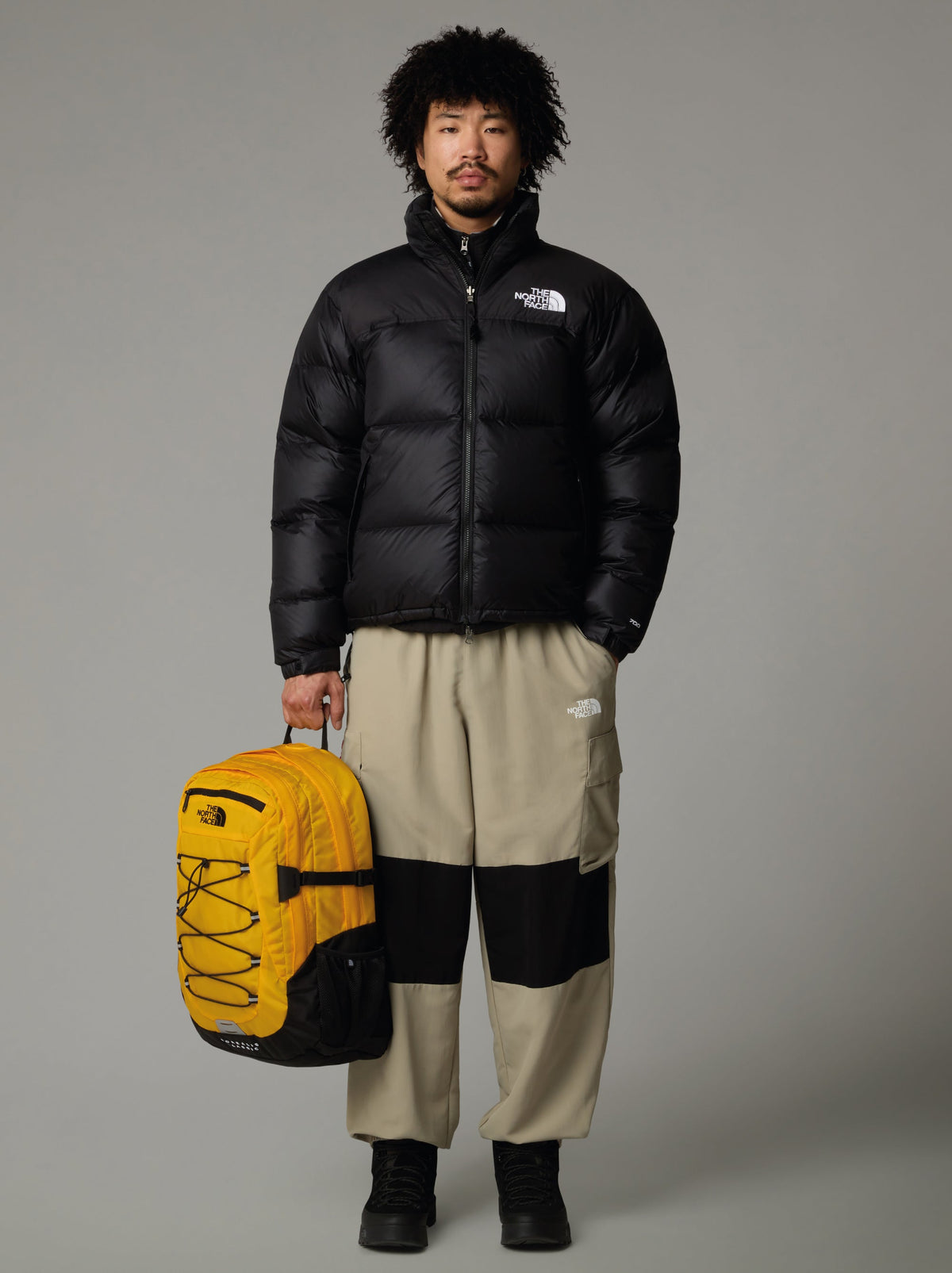2026 New Arrival Giacca Retro Nuptse in Tessuto Ripstop Lucido Nero wholesalehk.shop