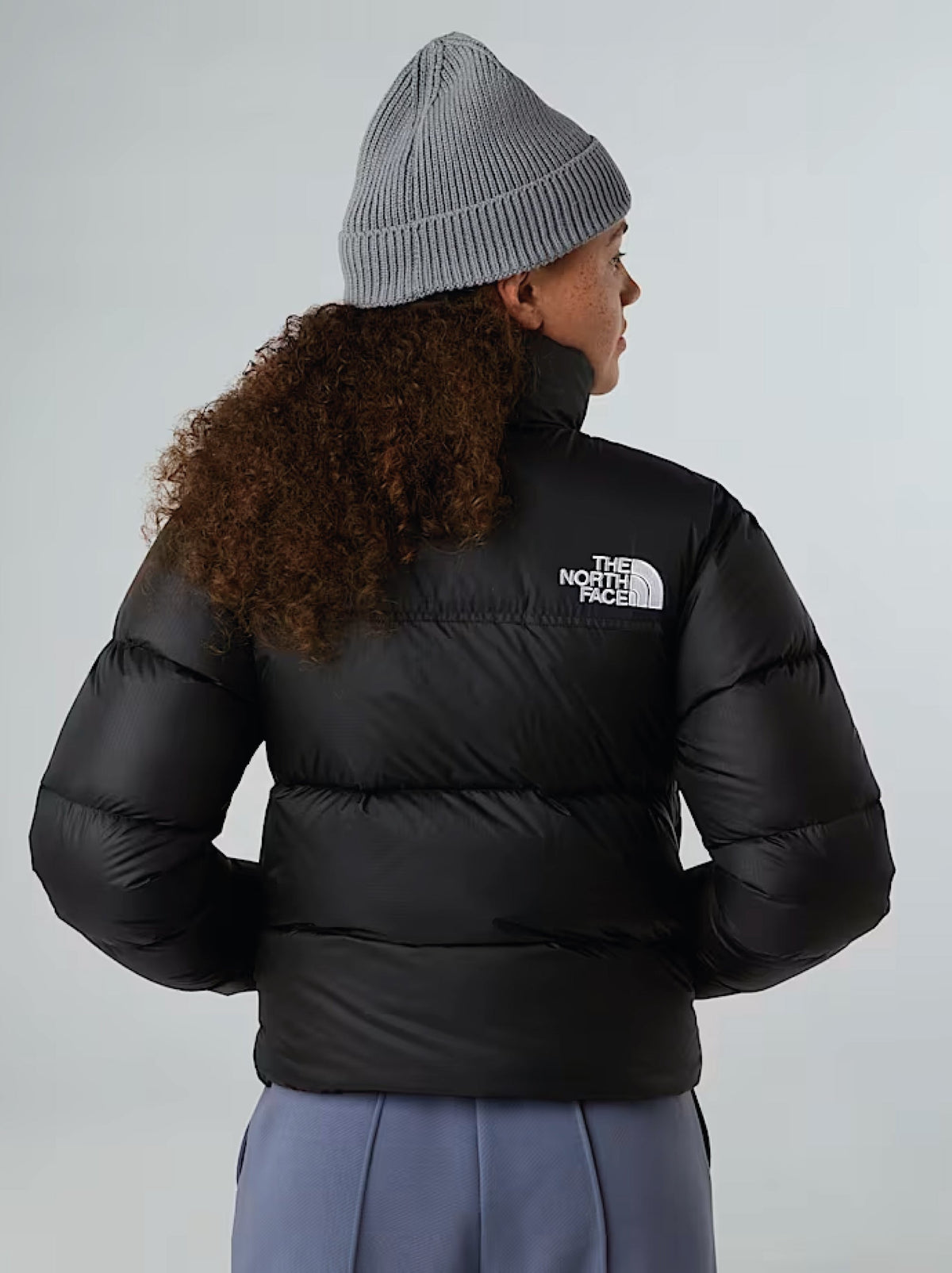 2026 New Arrival Giacca Retro Nuptse Squadrato da Donna Nero wholesalehk.shop