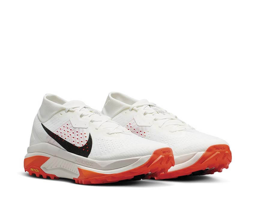 Nike ACG Zegama Trail "Summit White"