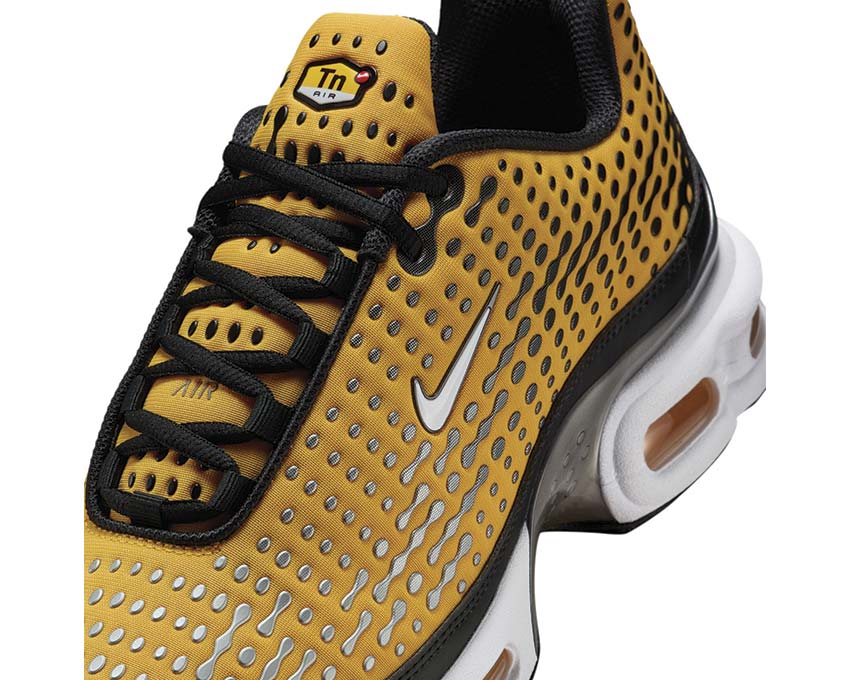 Nike Air Max Plus VII "Varsity Maize"