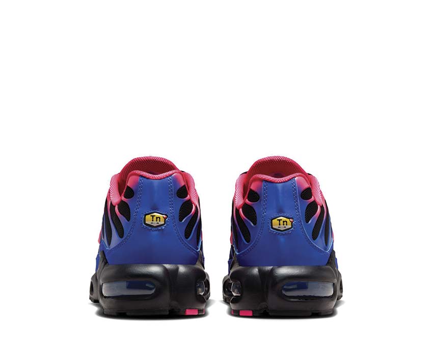 Nike Air Max Plus W "Salsa Red"