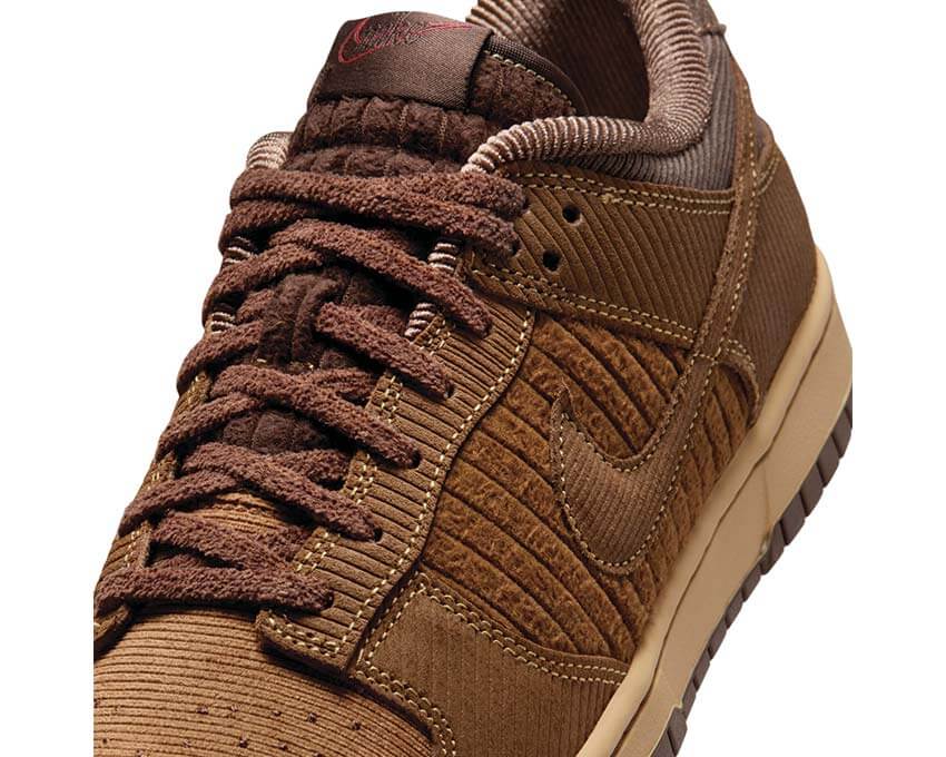 Nike Dunk Low Retro Premium "Corduroy"
