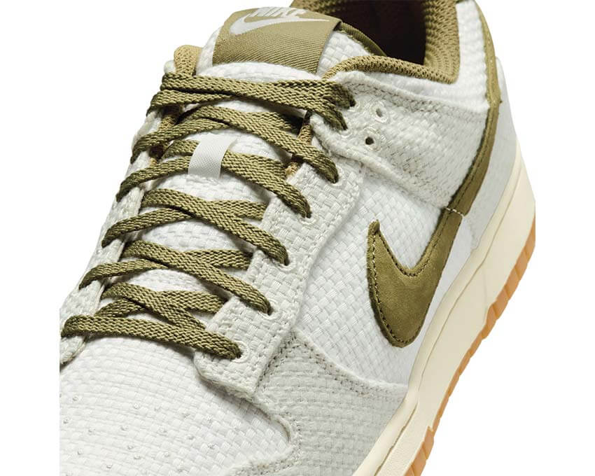Nike Dunk Low Retro SE "Pilgrim"
