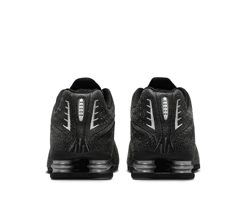 Nike Shox R4 QS "Distressed Leather"