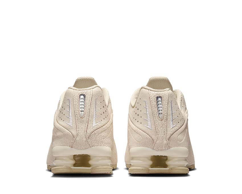 Nike Shox R4 QS "Distressed Leather"