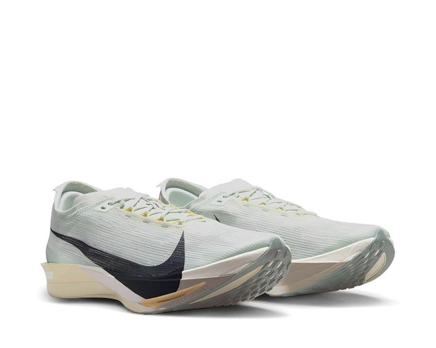 Nike Streakfly 2 "Spruce Aura"
